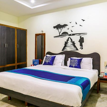 Collection O Poojith Residency Otel Tirupati Dış mekan fotoğraf